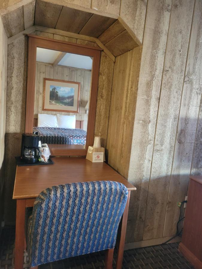 بيشوب Townhouse Motel المظهر الخارجي الصورة